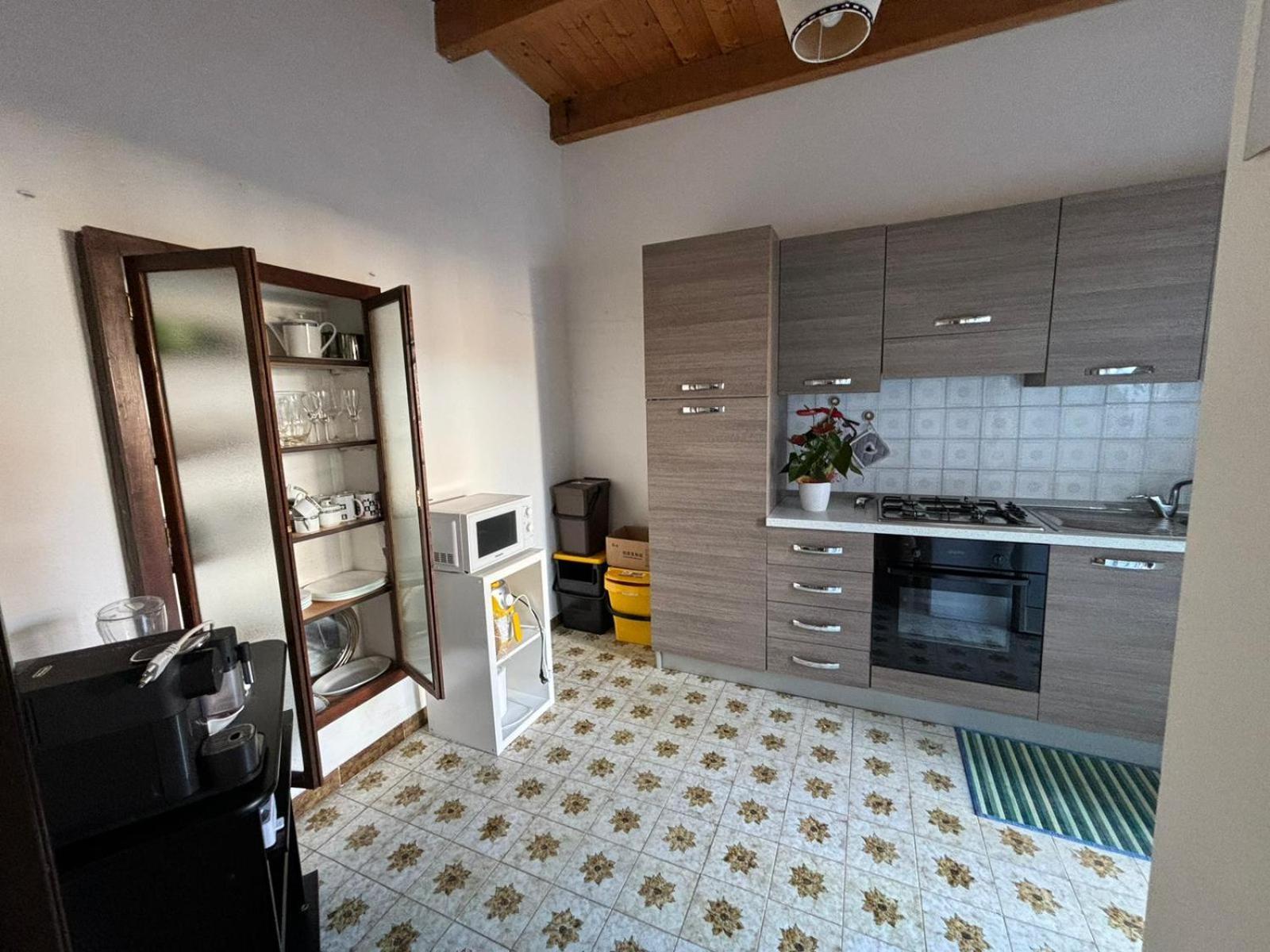 Lungomare Chess Apartment ซาร์คิตตู กูเญรี ภายนอก รูปภาพ